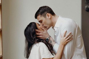 小伙挽回女友的芳心,年轻男子成功挽回女友爱心