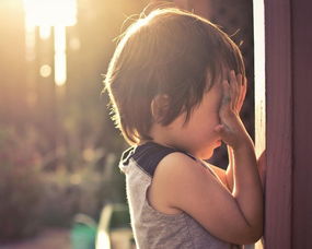 小孩缺爱怎么挽回,挽回缺爱孩子的方法