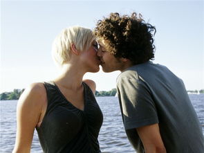 如何挽回前男友图,如何挽回前男友，成为他心中的唯一