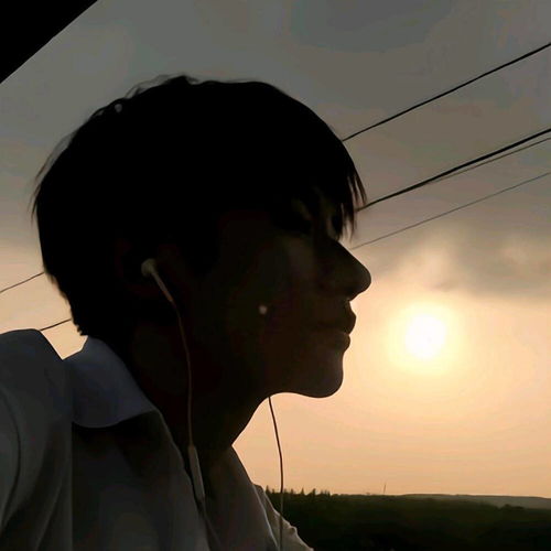 爱情挽回图片伤感男士，男士伤感爱情故事感人泪目