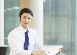 美女挽回小伙的视频,美女成功挽回小伙