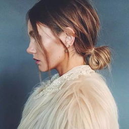 怎样挽回发际线女孩,实用技巧：挽救头发发际线)