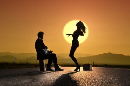 处在离婚边缘的人怎么挽回，如何化解婚姻危机，挽回婚姻幸福？