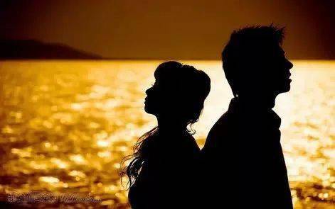 夫妻挽回的文字说说,挽回夫妻关系的秘诀