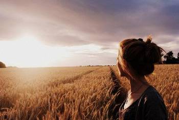 挽回前任时的欲擒故纵,挽回前任：散发诱人魅力，宁缺毋滥