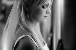 该怎挽回前女友,如何挽回前女友的心