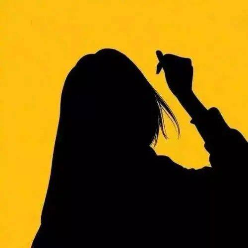 头像情侣挽回男友图片,情侣挽回成功，男友回归身旁