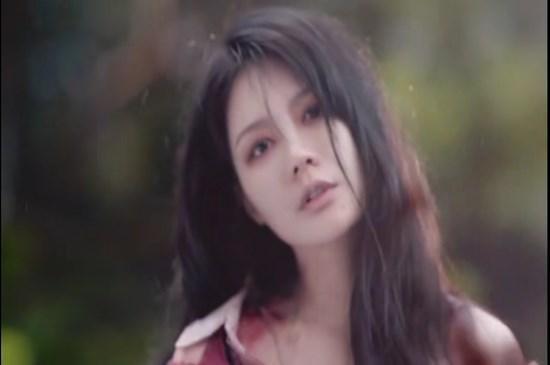 沙雕女友挽回形象,呆萌女友反击议论