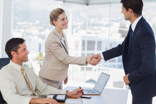 面试迟到怎么挽回hr,面试迟到如何挽回面试官心情