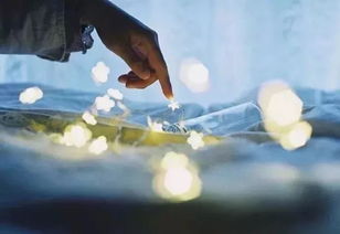 挽回情感的感人句子,柔情劝退，用心相待。