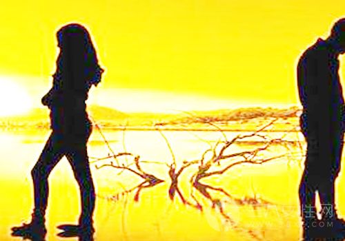 朋友闹掰怎么挽回,如何挽回闹掰的朋友