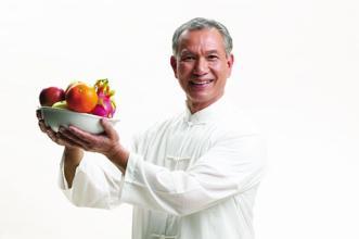 老人偏心怎样挽回他,怎样挽回偏袒的老人心？