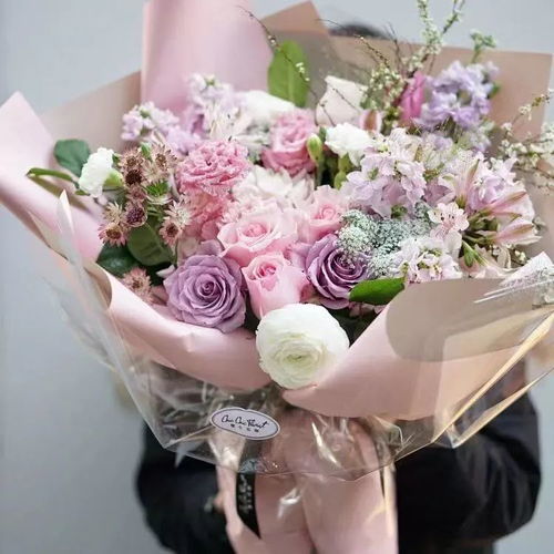 挽回期见面送花吗,见面挽回是否送花？