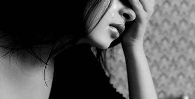 女生极度伤心怎么挽回,如何挽回伤心女生