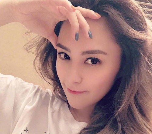 老婆沉迷自拍如何挽回,如何挽救自拍迷恋的老婆