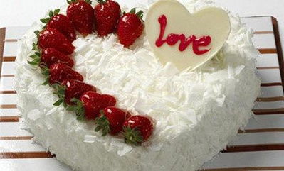 情感挽回男友蛋糕女生,女孩用蛋糕赢回男友的心