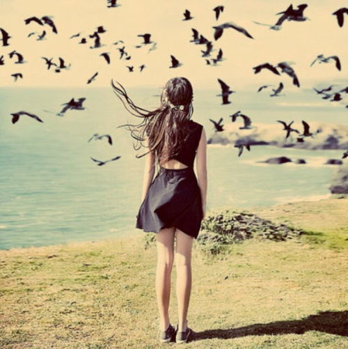 女生挽回宝贵生命,女生成功自救，赢得新生