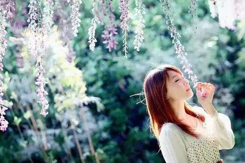 等到彻底失去才拼命挽回，失去才知道珍惜，拼命求回的心情。