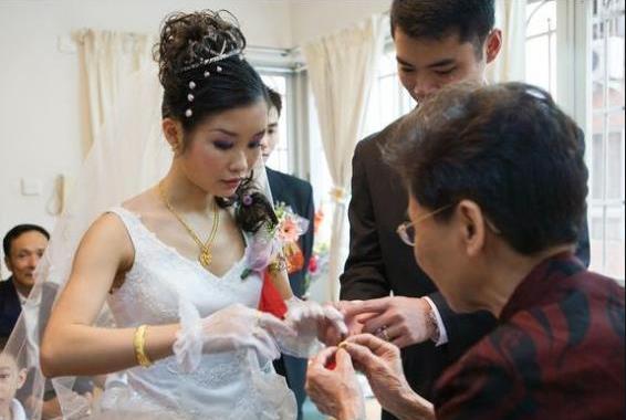 离婚挽回老公的信息,如何挽回丈夫的心？