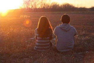 打了自己的女友怎样挽回，如何重新争取自己女友的心？