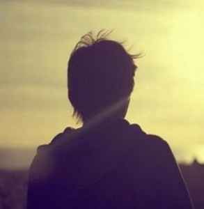 很想挽回但她回复冷淡,试图挽回，但她态度冷淡