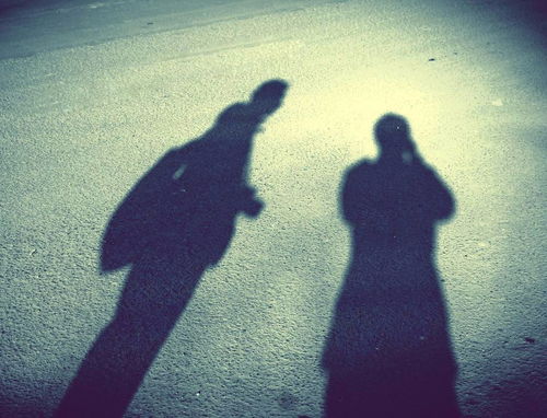 姑娘花钱找人挽回恋情,姑娘花费代价，努力挽回爱情