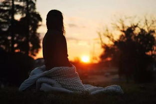 卑微挽回的表现男生,男生卑微挽回的姿态