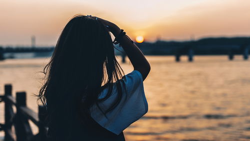 女人不爱了挽回吗,如何挽回不爱你的女人