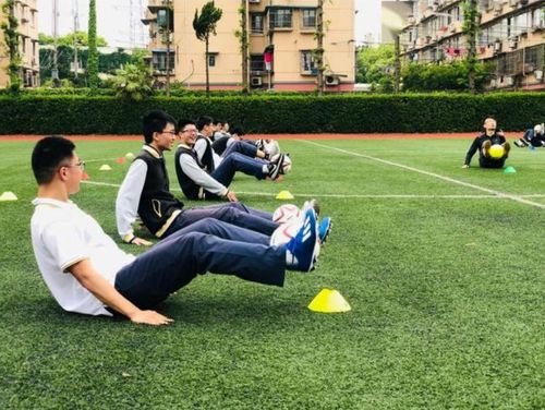 微胖女孩强行挽回形象,微胖女孩成功打造完美形象