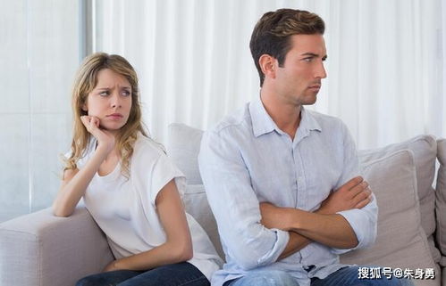 如何挽回吵架的人妻子,挽回妻子心情，化解吵架危局