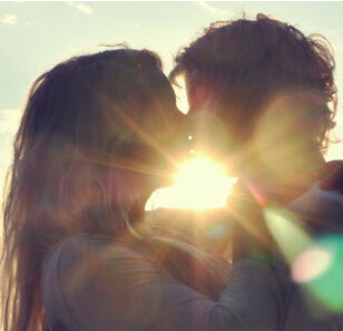 霸气挽回女友的句子,如何用霸气挽回女友