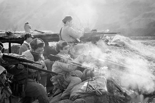 长征中怎么挽回红军，长征的转机：如何避免红军覆灭？