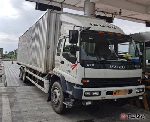 大车司机挽回生命,大货车司机成功复活