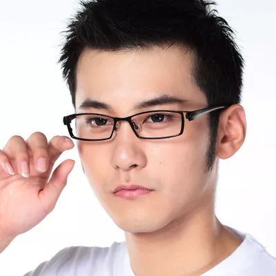 近视之后怎么挽回,保护眼睛：预防和治疗近视