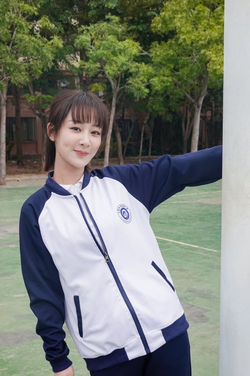 校服下摆挽回里面,校服下摆“藏龙卧虎”：新标题