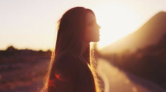 多次挽回无果断联,坚强独立与自我救赎