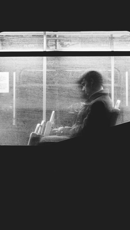 拼命想挽回形象图片,奋力反击危机，重振形象！