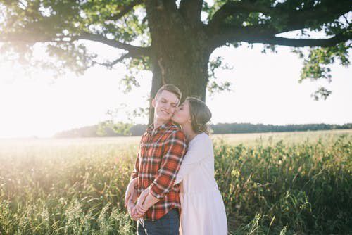 挽回中年女人技巧,挽救中年女性的有效技巧