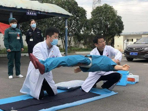 民警挽回心肺复苏,民警成功实施心肺复苏