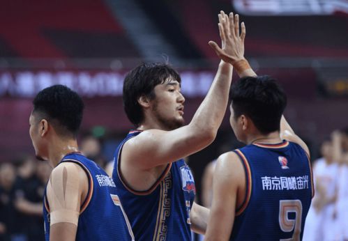 天海队怎么挽回球队,天海重建士气，摆脱低迷期