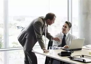 老板挽回员工感人视频,老板感人行动留住员工