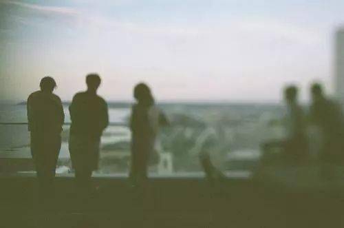 因为时间可以挽回,错过的旅途，有时间重新出发