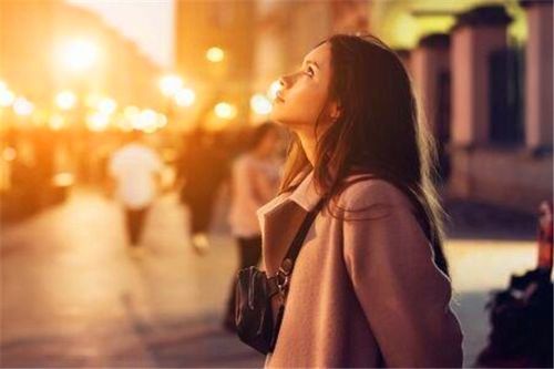 想挽回喜新厌旧的女人,破镜重圆：挽回女人心的技巧