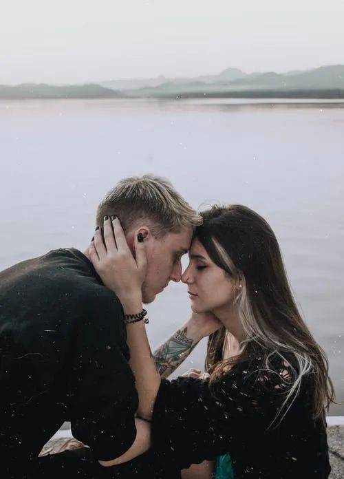 女生要怎样挽回爱情,如何挽回爱情？女生必须掌握的技巧