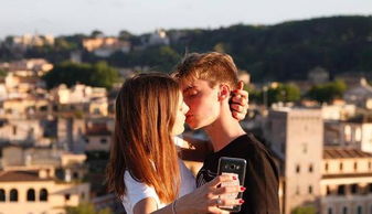 背叛前任如何才能挽回，重返前任的正确方式，让双方重新爱上对方