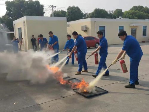 工人救火挽回2000万,工人奋勇救火，抢回2000万