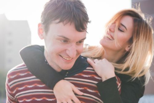 送礼物挽回男友,送礼挽回男友