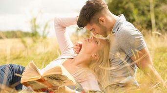 对方外遇还能挽回吗，处理外遇的方法，挽回爱情的关键