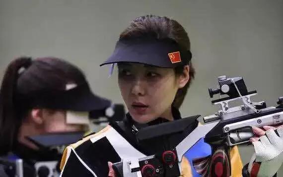 领导极力挽回你,领导全力挽回，恳求你留下