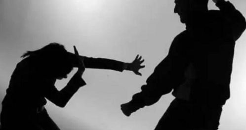 被出轨后被挽回,原标题：丈夫出轨被女子挽回，只因妻子反击太狠！新标题：妻子高超反制，成功挽回出轨丈夫